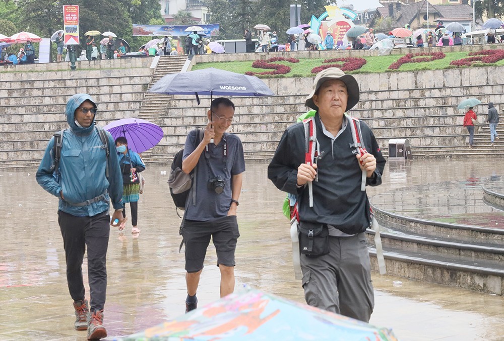 Du lịch Lào Cai tăng 190% lượt khách so với kỳ nghỉ lễ trước. ảnh 1