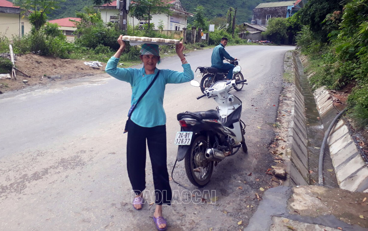 Dẻo thơm bánh trung thu của người Giáy Bát Xát ảnh 6