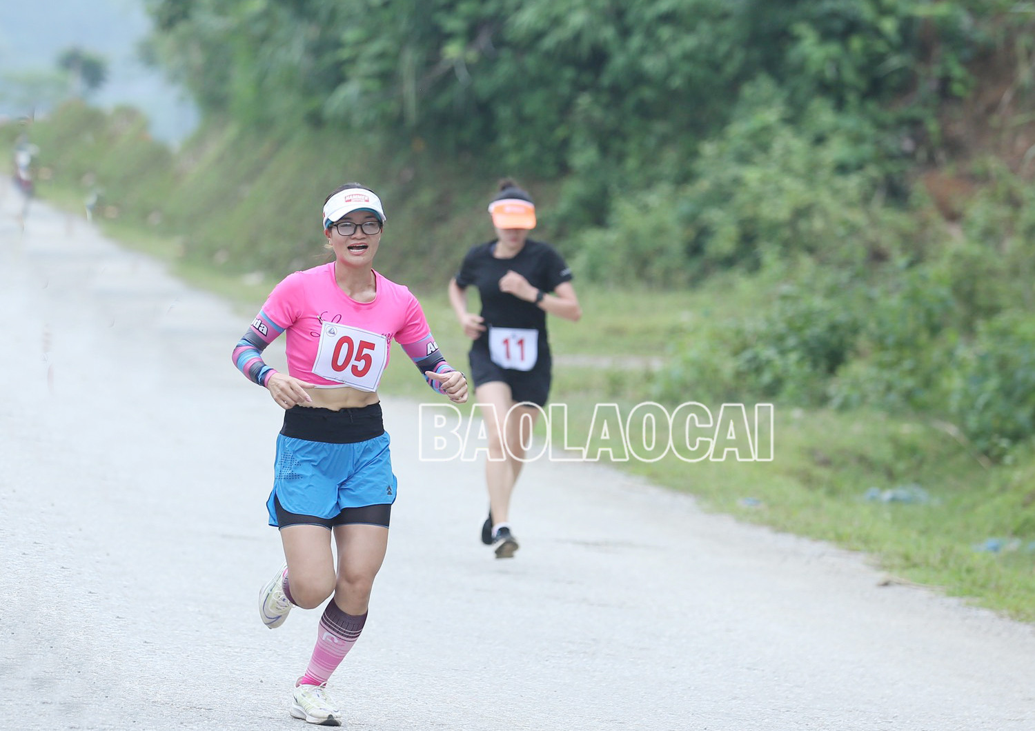 Khai mạc Giải chạy bán Marathon “Về thượng nguồn Lũng Pô - Nơi con sông Hồng chảy vào đất Việt” ảnh 10