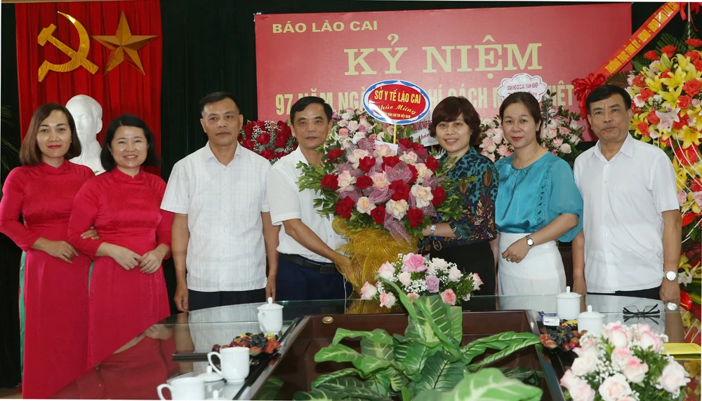 Các cơ quan, đơn vị, địa phương chúc mừng Báo Lào Cai nhân 97 năm Ngày Báo chí cách mạng Việt Nam ảnh 13 Các cơ quan, đơn vị, địa phương chúc mừng Báo Lào Cai nhân 97 năm Ngày Báo chí cách mạng Việt Nam ảnh 13