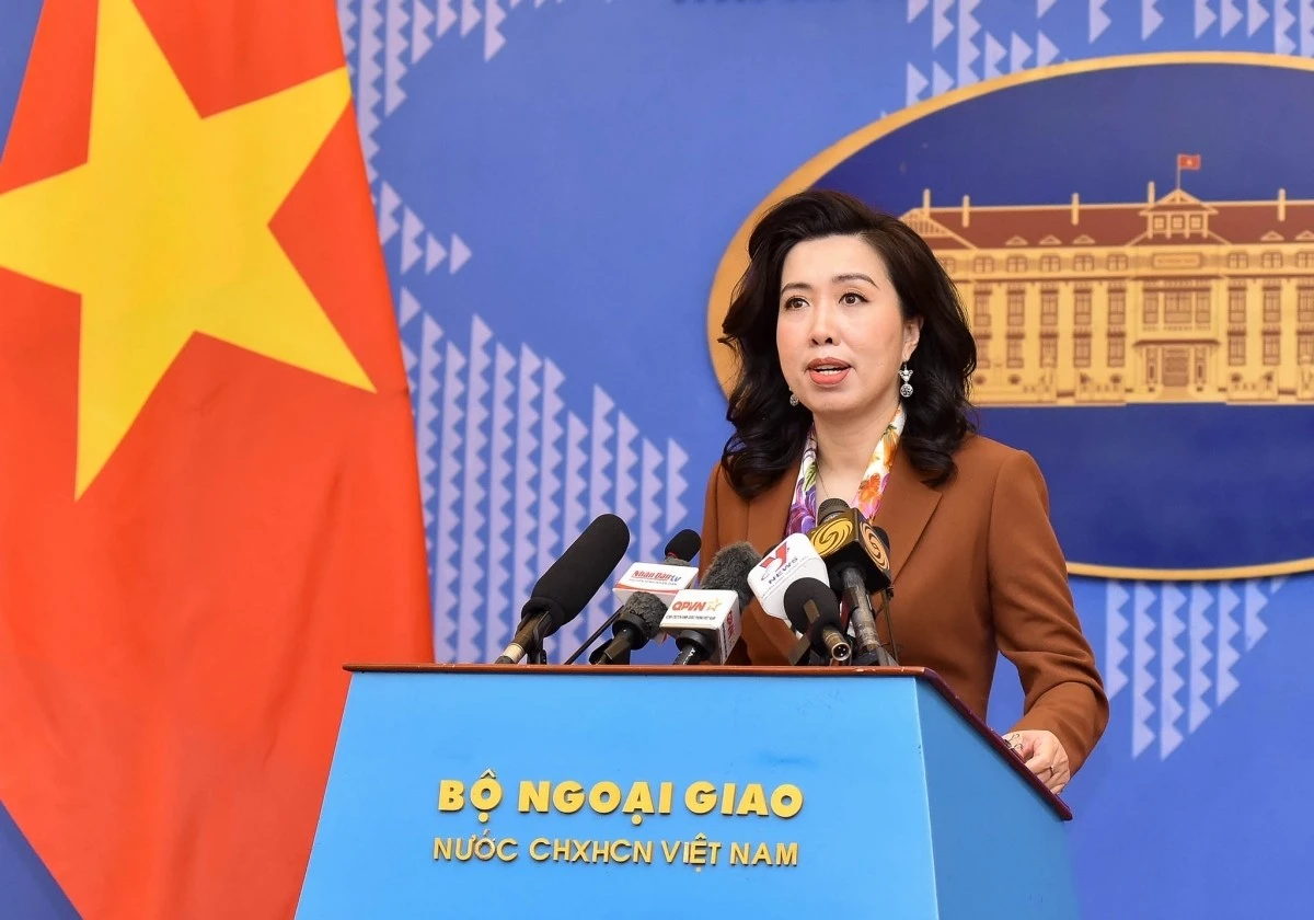 Người phát ngôn Bộ Ngoại giao Lê Thị Thu Hằng. Người phát ngôn Bộ Ngoại giao Lê Thị Thu Hằng.
