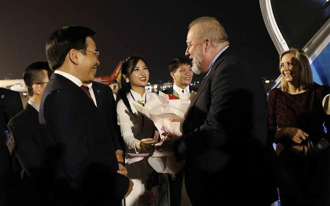 Thủ tướng Cộng hòa Cuba Manuel Marrero Cruz bắt đầu thăm hữu nghị chính thức Việt Nam ảnh 1