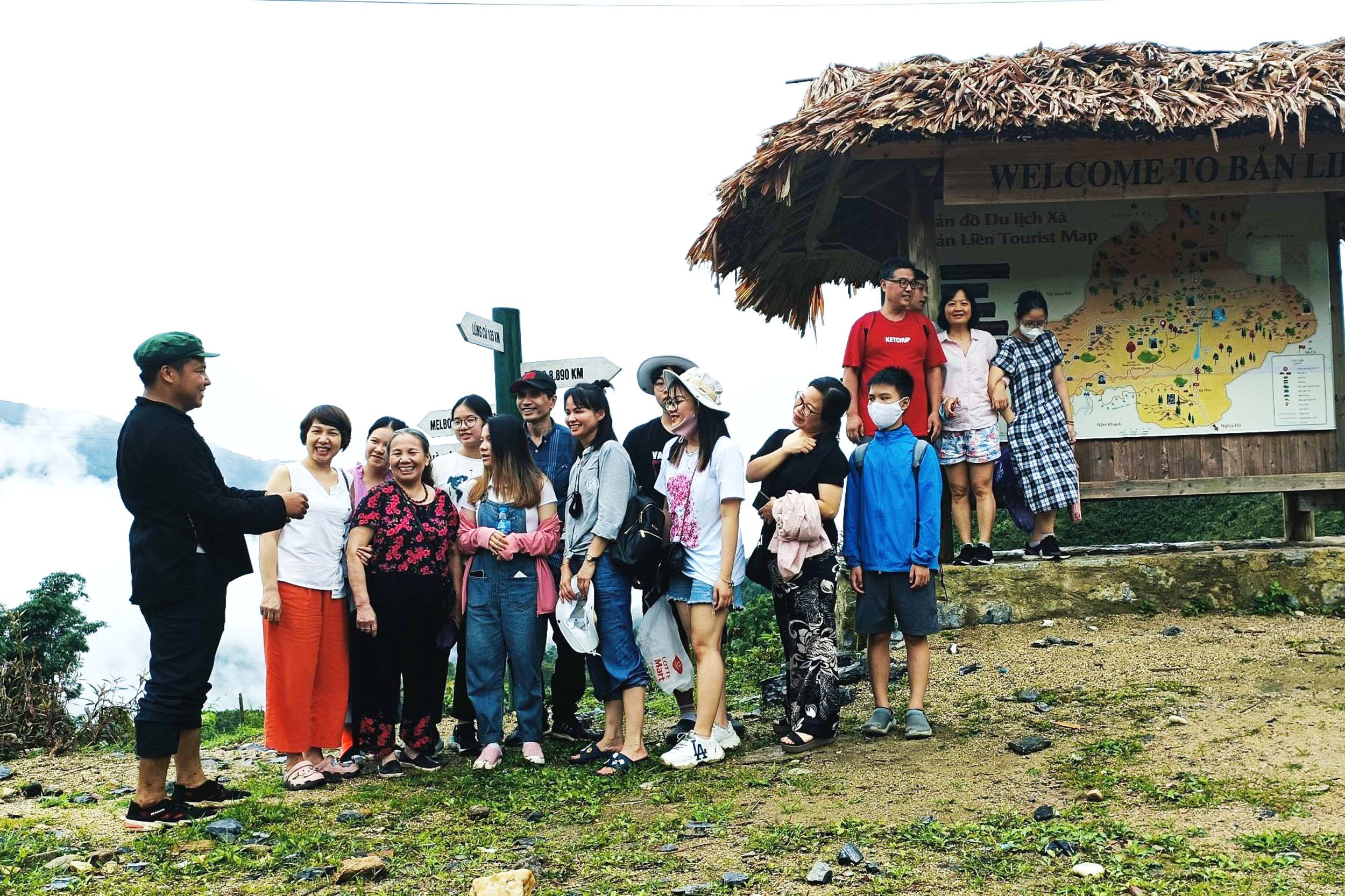  Nâng cao chất lượng hướng dẫn viên du lịch tại điểm ảnh 1