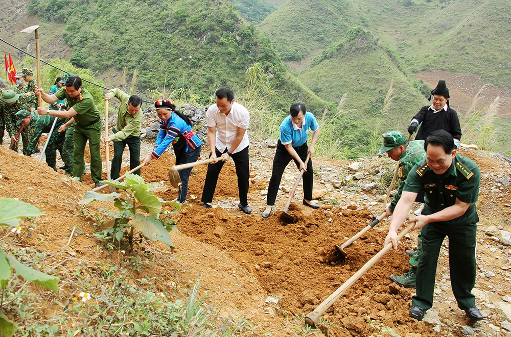 Nhiều hoạt động dân vận ý nghĩa tại xã Tả Gia Khâu ảnh 5