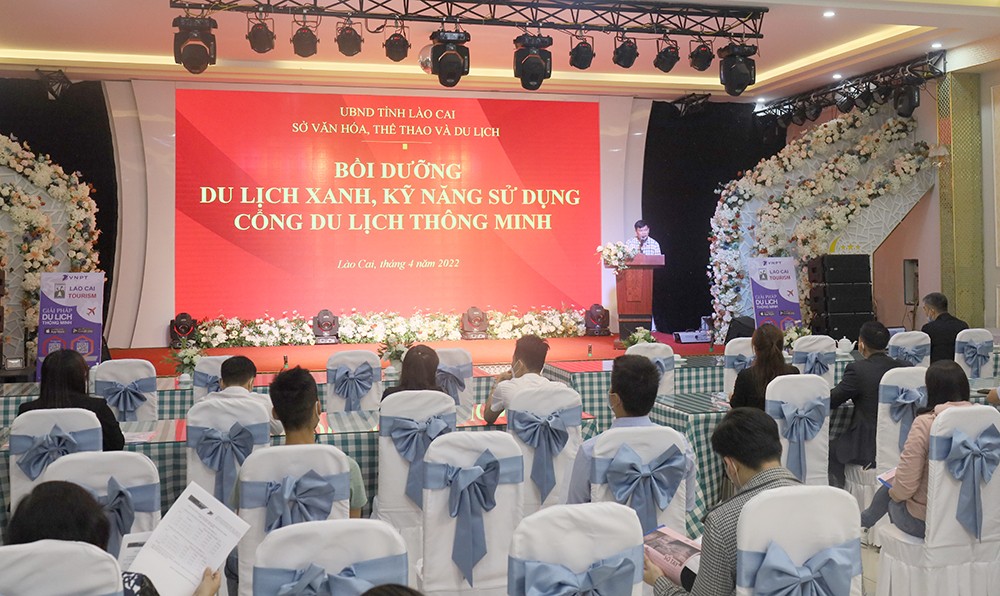 Quang cảnh lớp tập huấn.