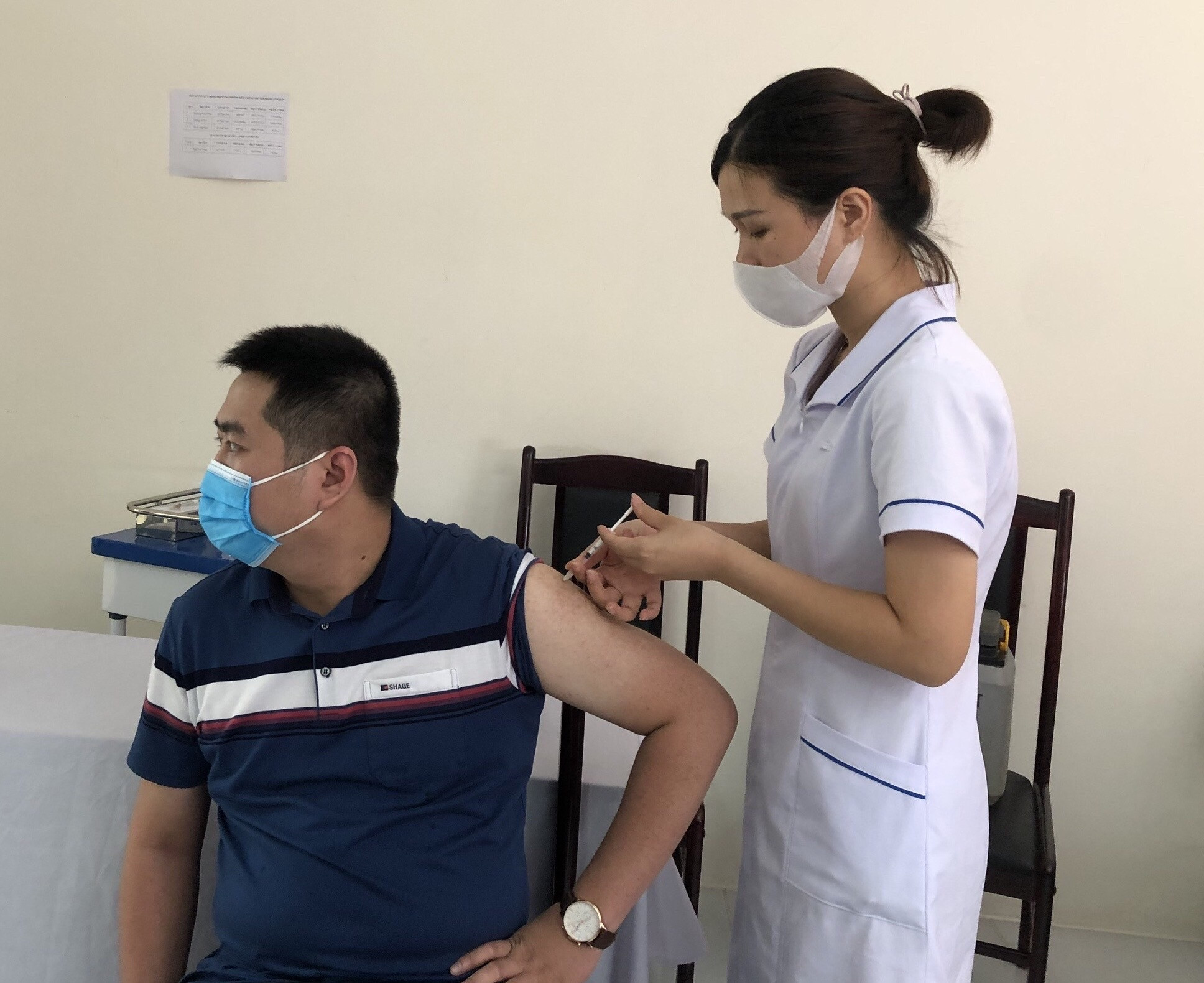 Tăng cường công tác tiêm vắc xin phòng Covid-19 trên địa bàn ảnh 1