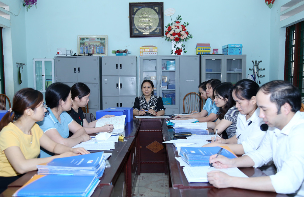 Khi trường học được tham gia tuyển chọn giáo viên ảnh 1