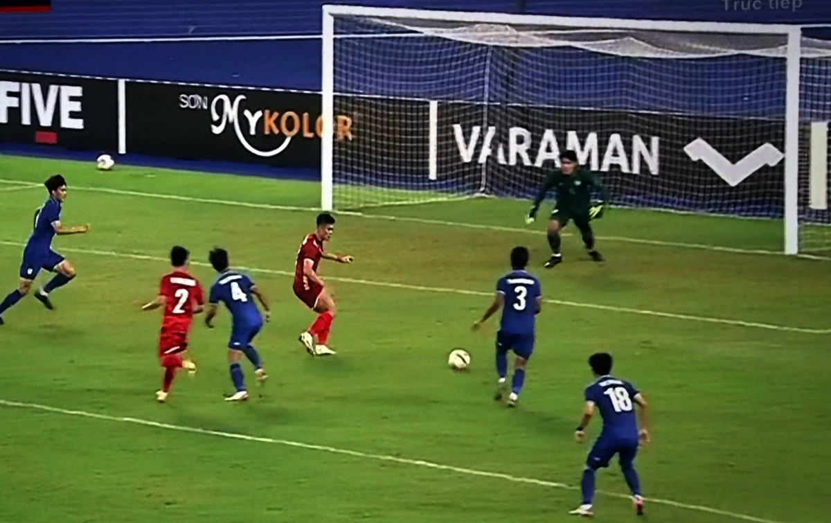 Đánh bại U23 Thái Lan, U23 Việt Nam lên “ngôi vương” Đông Nam Á ảnh 5