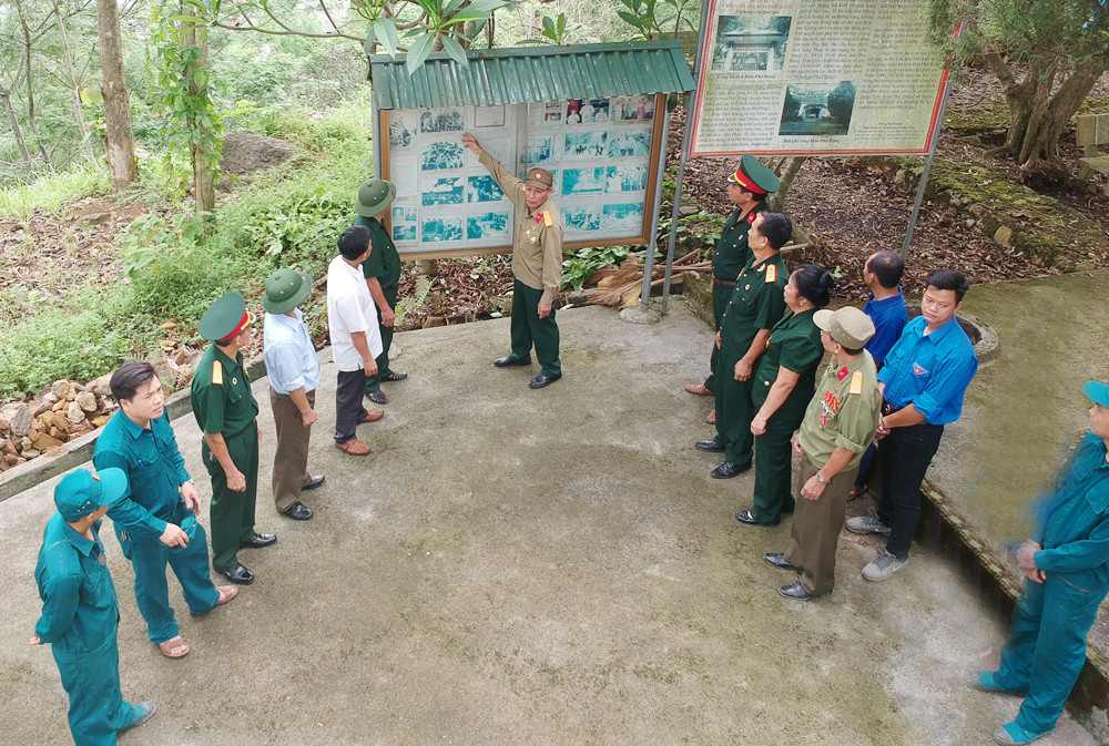 Các cựu chiến binh ôn lại lịch sử chiến thắng Phố Ràng.