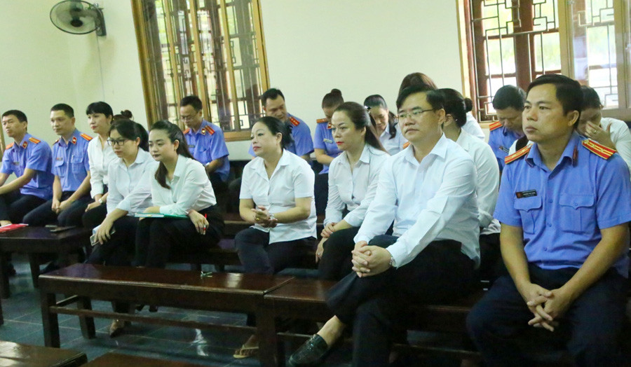 Tổ chức phiên tòa xét xử trực tuyến đầu tiên ảnh 4 Tổ chức phiên tòa xét xử trực tuyến đầu tiên ảnh 4