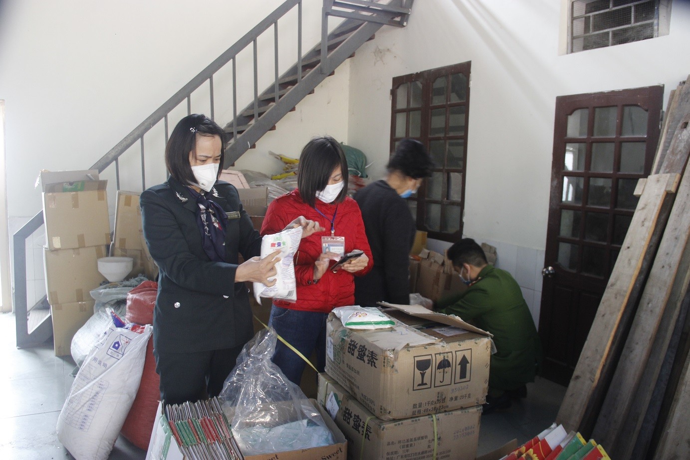 Kiểm tra 19 cơ sở sản xuất, kinh doanh và chế biến thực phẩm ảnh 1 Kiểm tra 19 cơ sở sản xuất, kinh doanh và chế biến thực phẩm ảnh 1