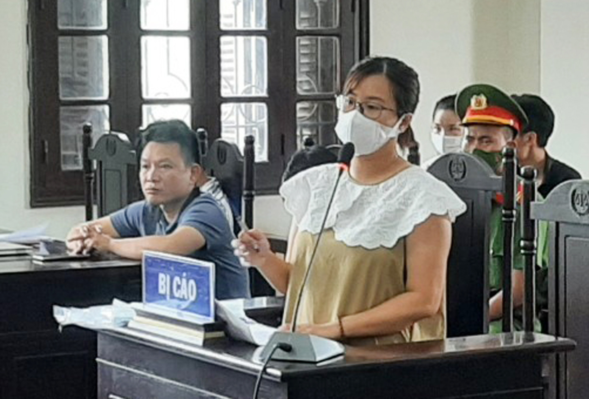 Bị cáo tại phiên tòa sáng 27/6.