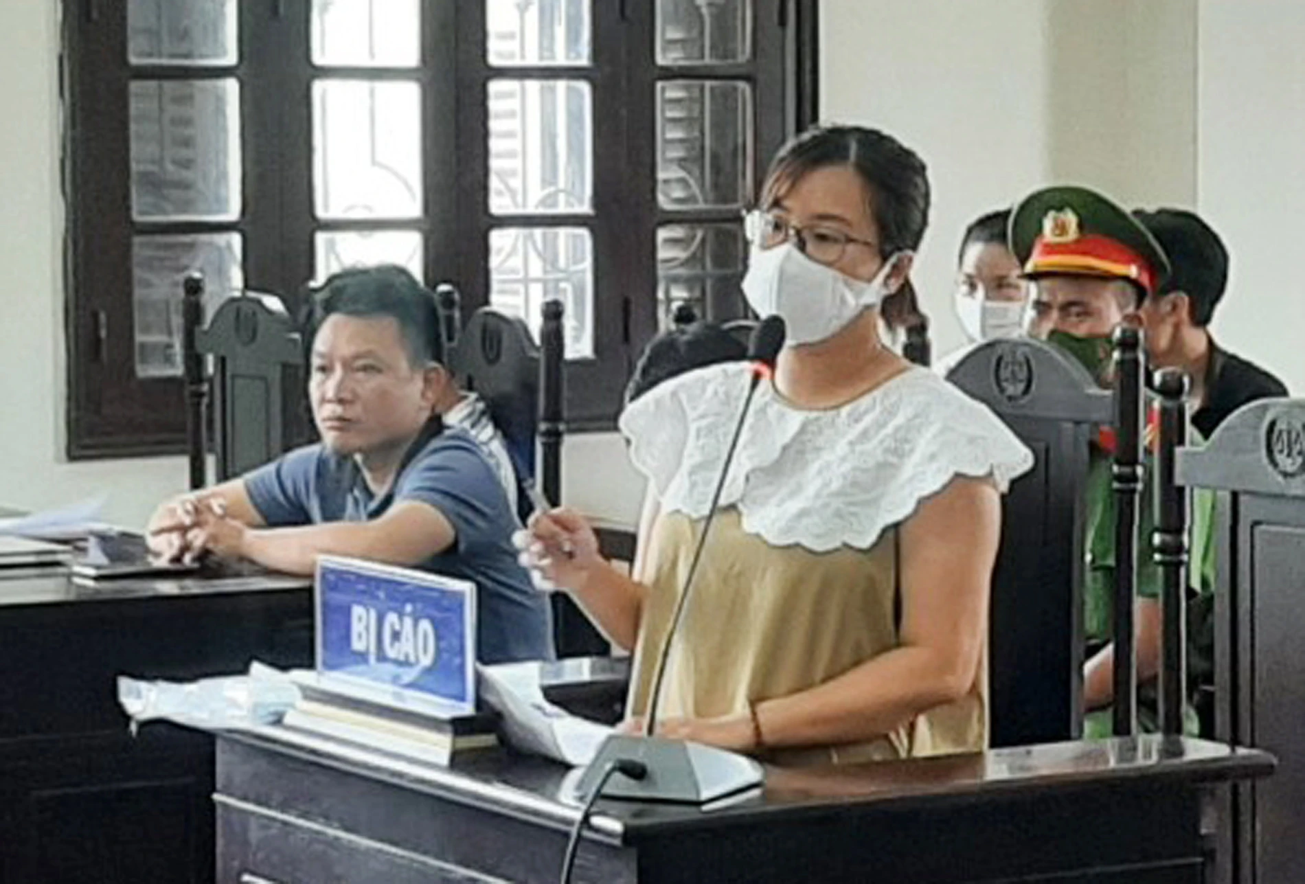 Bị cáo tại phiên tòa sáng 27/6.