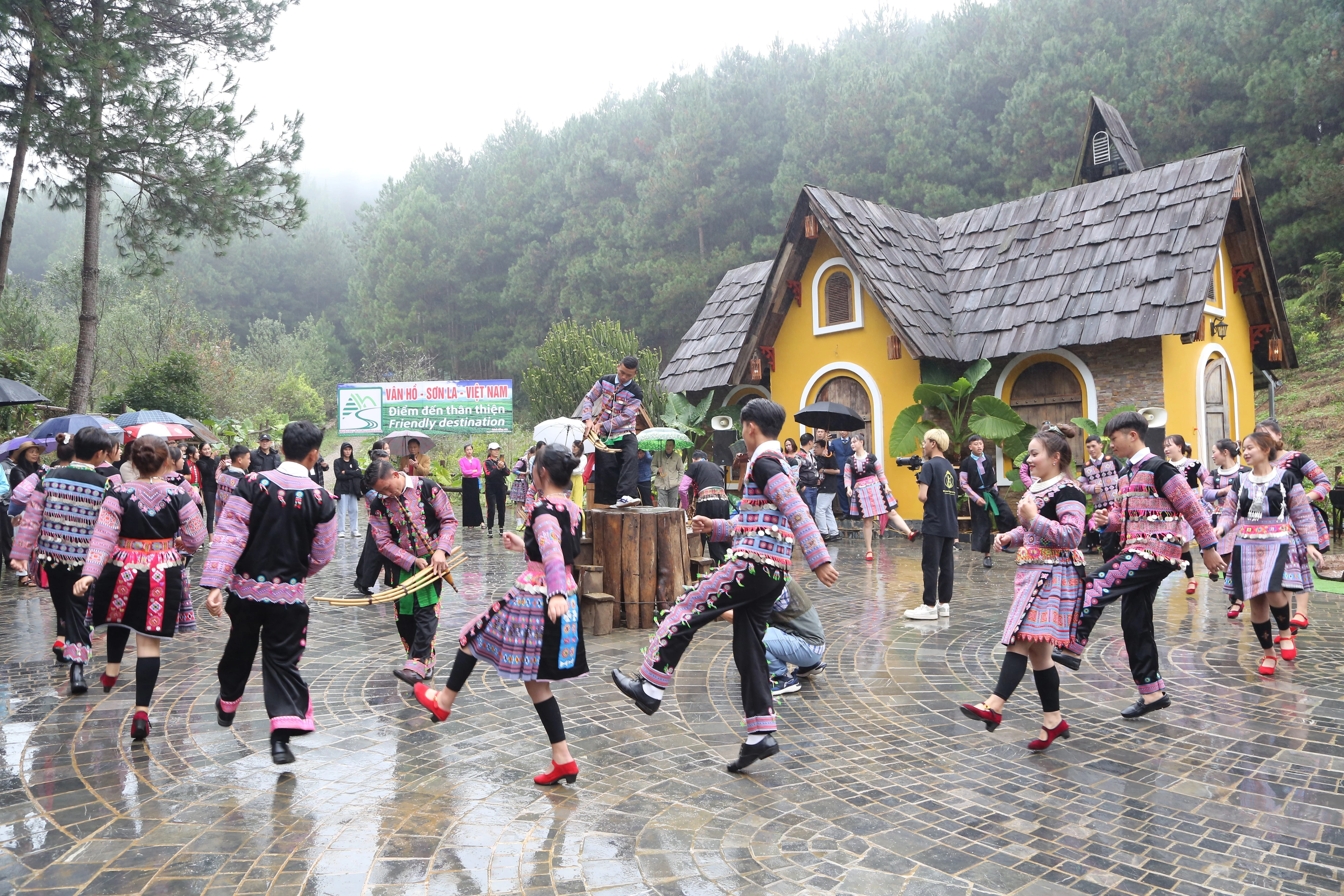 Đặc sắc văn hóa Sơn La ảnh 4