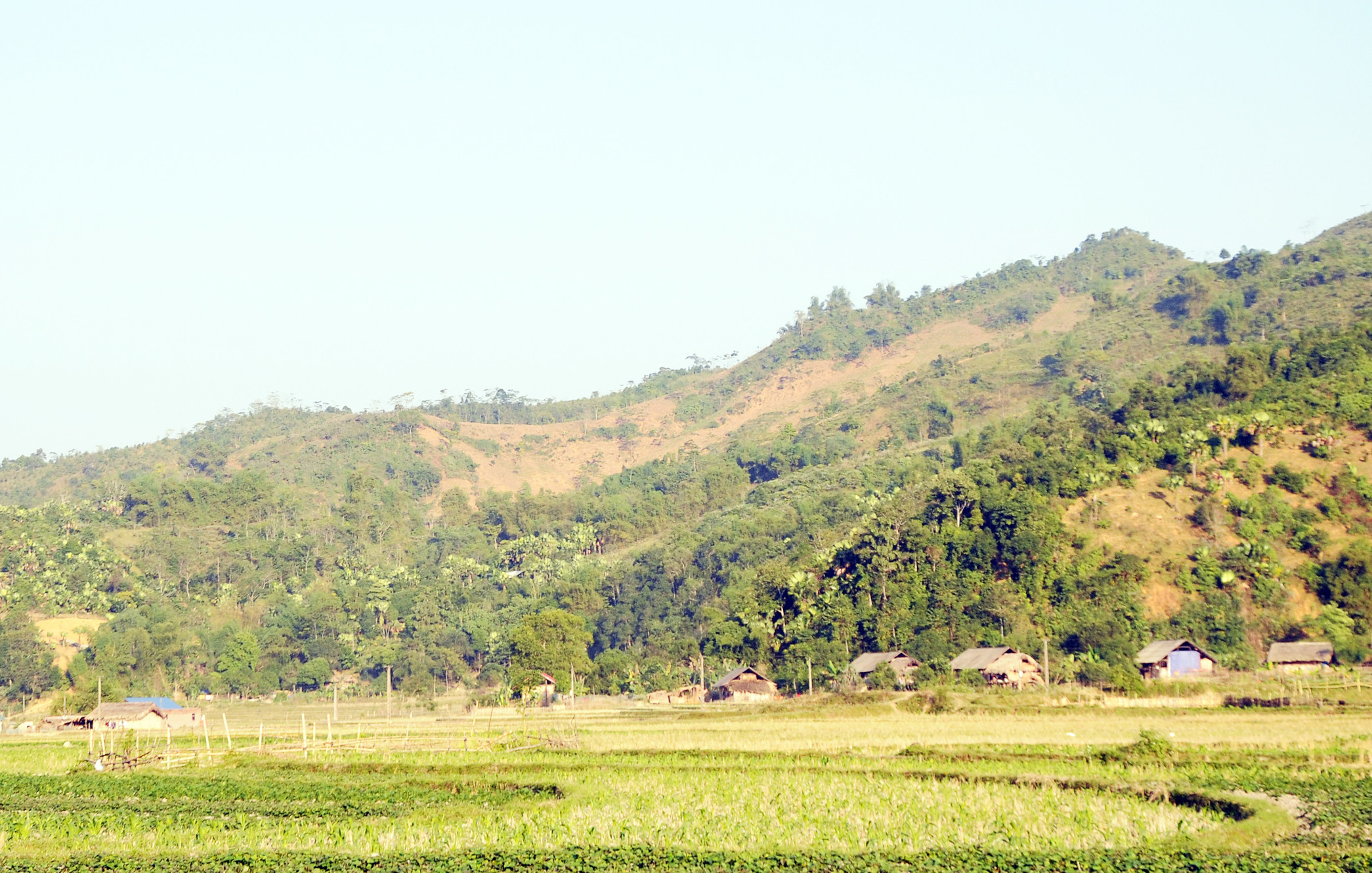 Chiềng Ken còn một số tiêu chí chưa đạt hoặc đạt ở mức thấp. Chiềng Ken còn một số tiêu chí chưa đạt hoặc đạt ở mức thấp.