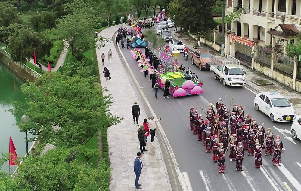 Nhiều hoạt động thu hút khách du lịch mùa Hè tới Sa Pa ảnh 1 Nhiều hoạt động thu hút khách du lịch mùa Hè tới Sa Pa ảnh 1