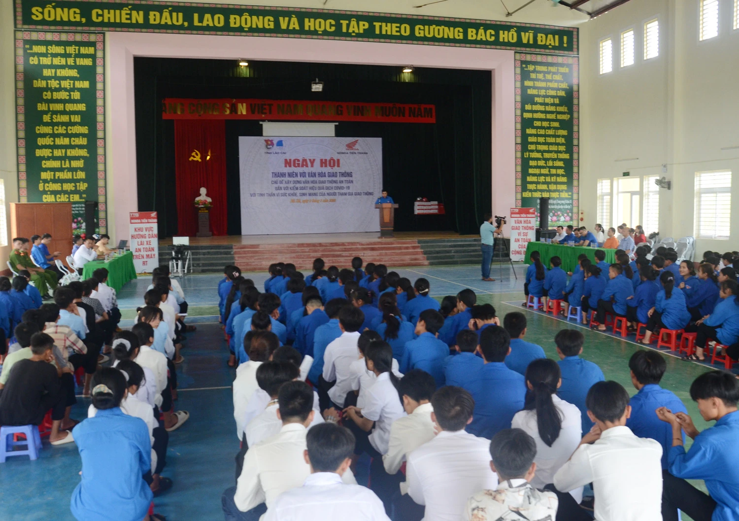 Nhiều hoạt động trong Ngày hội thanh niên với văn hoá giao thông năm 2022 ảnh 1