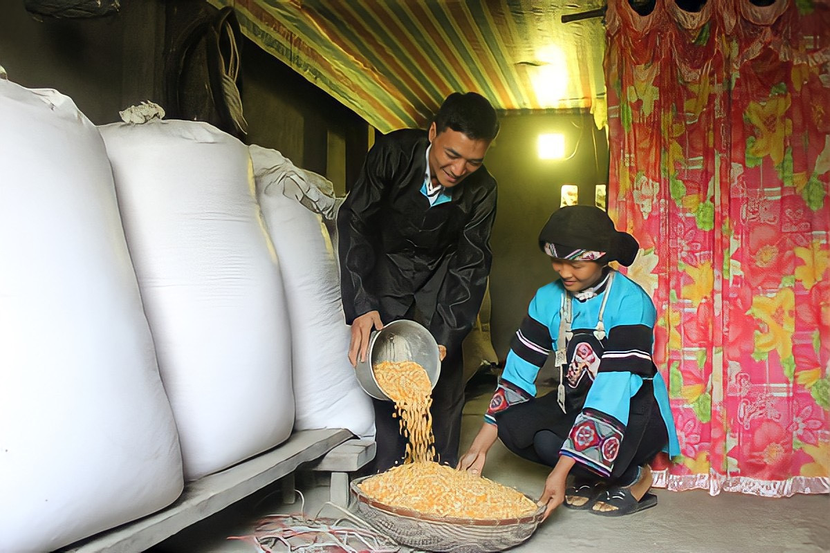 Hoa nở giữa "vùng đất thép" ảnh 7 Hoa nở giữa "vùng đất thép" ảnh 7