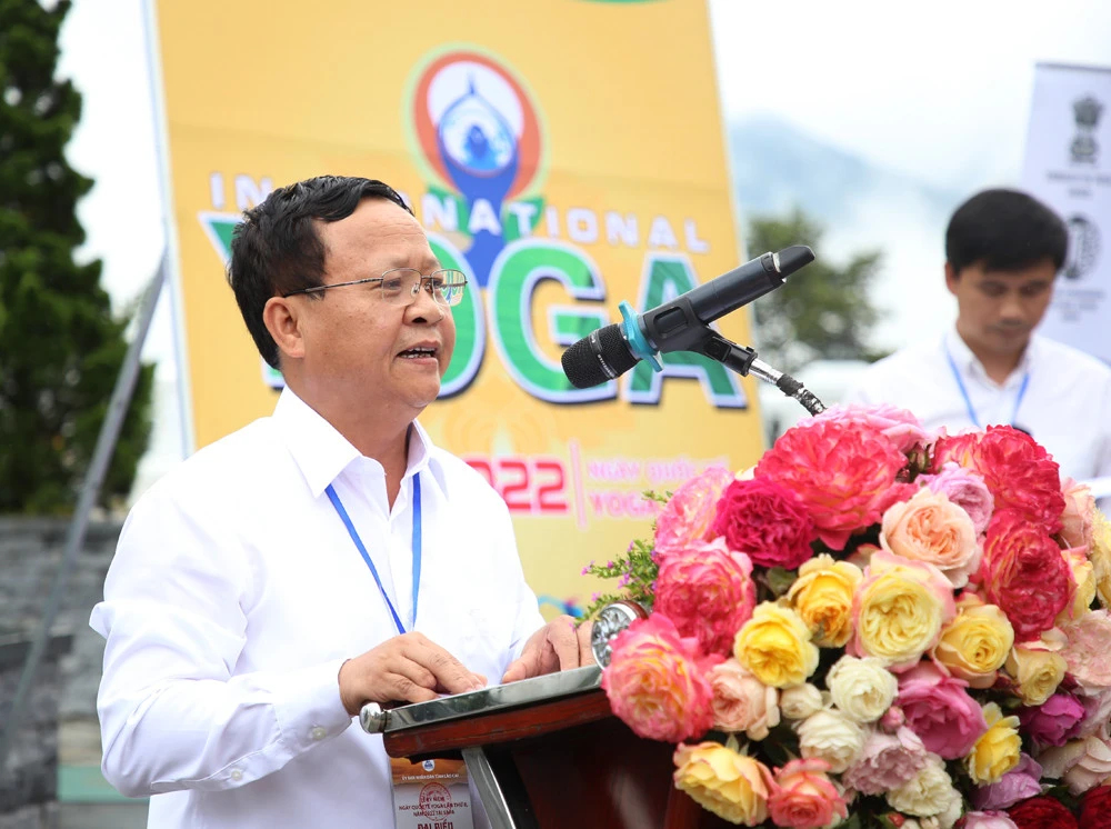 Đồng diễn Yoga "Chào mặt trời - Chào đỉnh Fansipan” ảnh 2