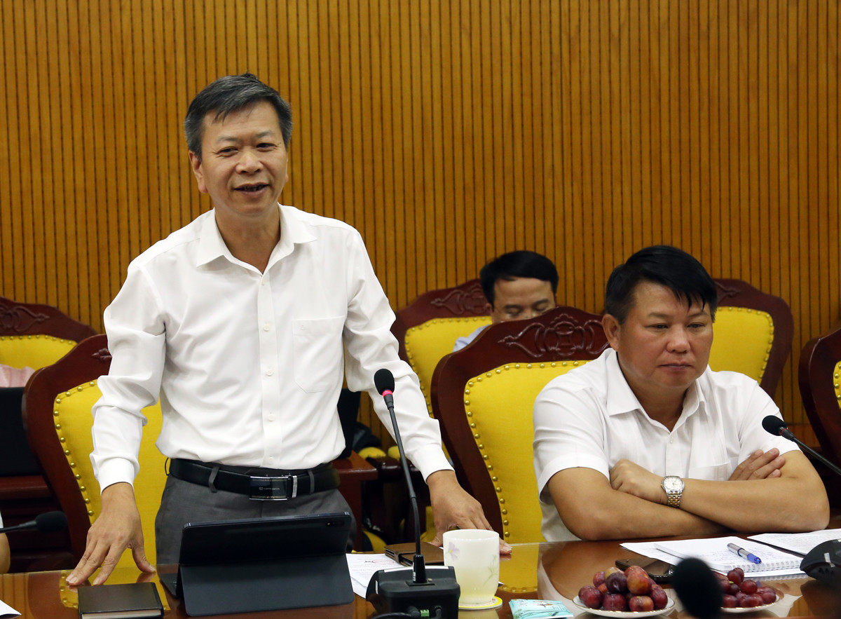 Giám đốc Đài Phát thanh – Truyền hình tỉnh Lào Cai phát biểu trao đổi kinh nghiệm trong công tác tuyên truyền. Tổng Biên tập Báo Sơn La phát biểu trao đổi kinh nghiệm. Phó Giám đốc Công an tỉnh Lào Cai phát biểu trao đổi kinh nghiệm.