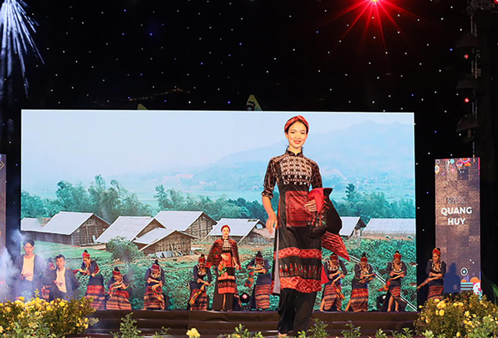 Festival “Tinh hoa Tây Bắc – Hương sắc Lào Cai” được tổ chức tại Sa Pa từ ngày 5-8/8 ảnh 1