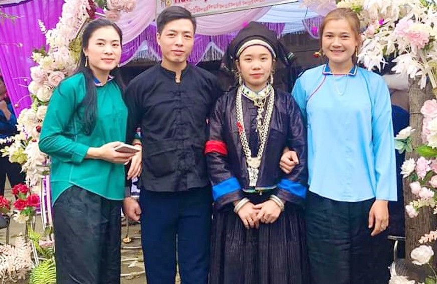 Độc đáo trang phục cô dâu của người Nùng Dín ảnh 1