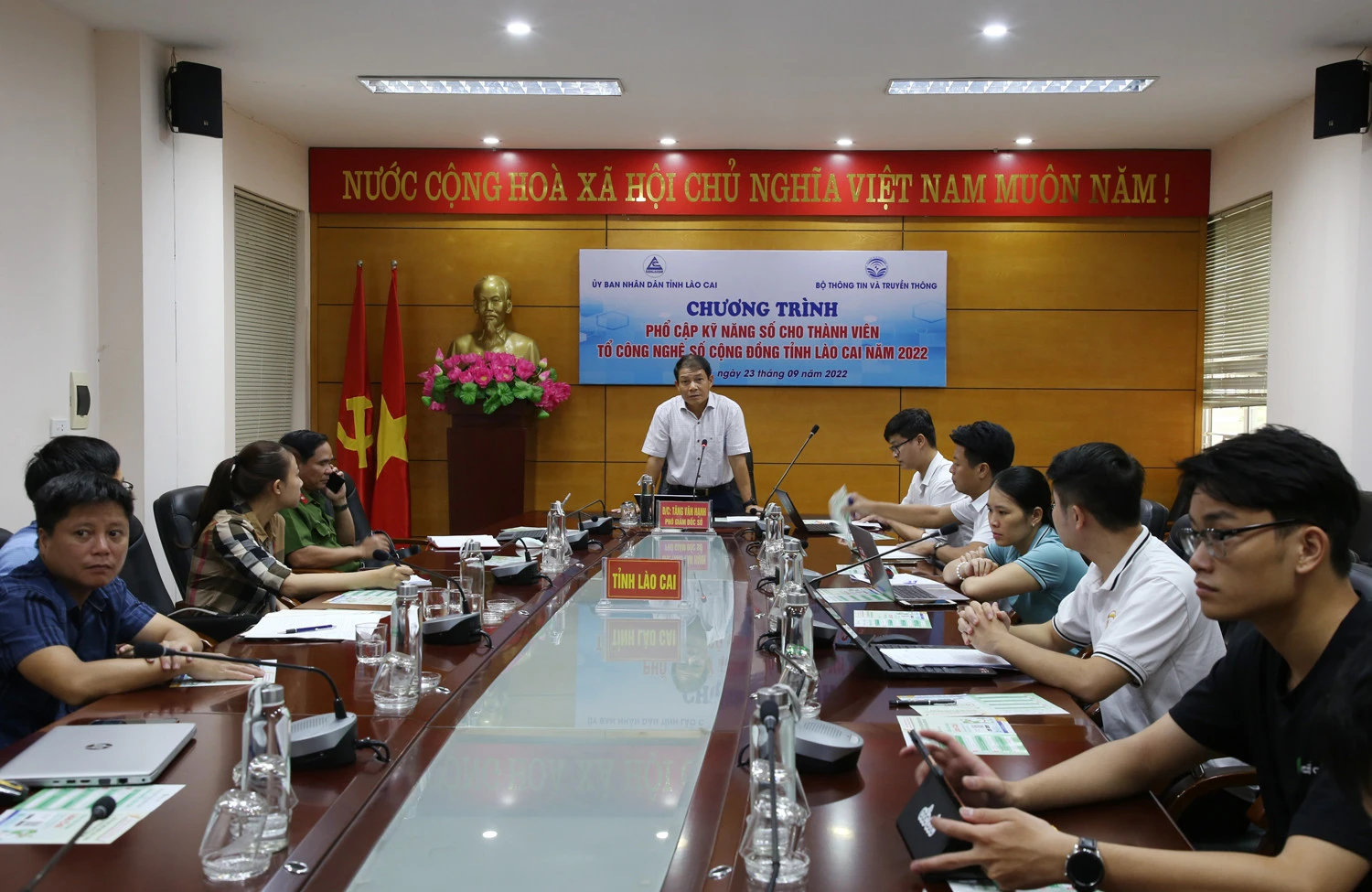 Bồi dưỡng kỹ năng số cho thành viên tổ công nghệ số cộng đồng ảnh 1 Bồi dưỡng kỹ năng số cho thành viên tổ công nghệ số cộng đồng ảnh 1