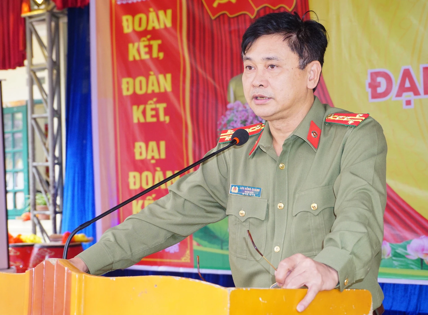 Các đồng chí lãnh đạo dự Ngày hội Đại đoàn kết toàn dân tộc năm 2022 ảnh 11