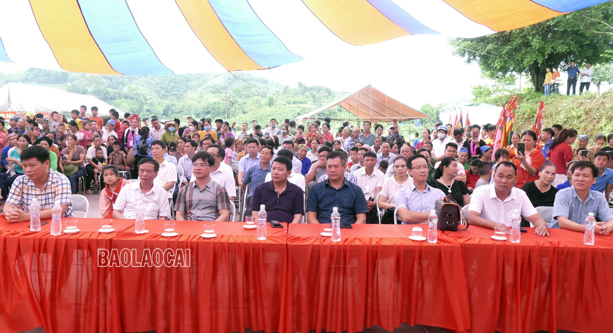 Bảo Yên: Tưng bừng Lễ hội đền Long Khánh ảnh 2