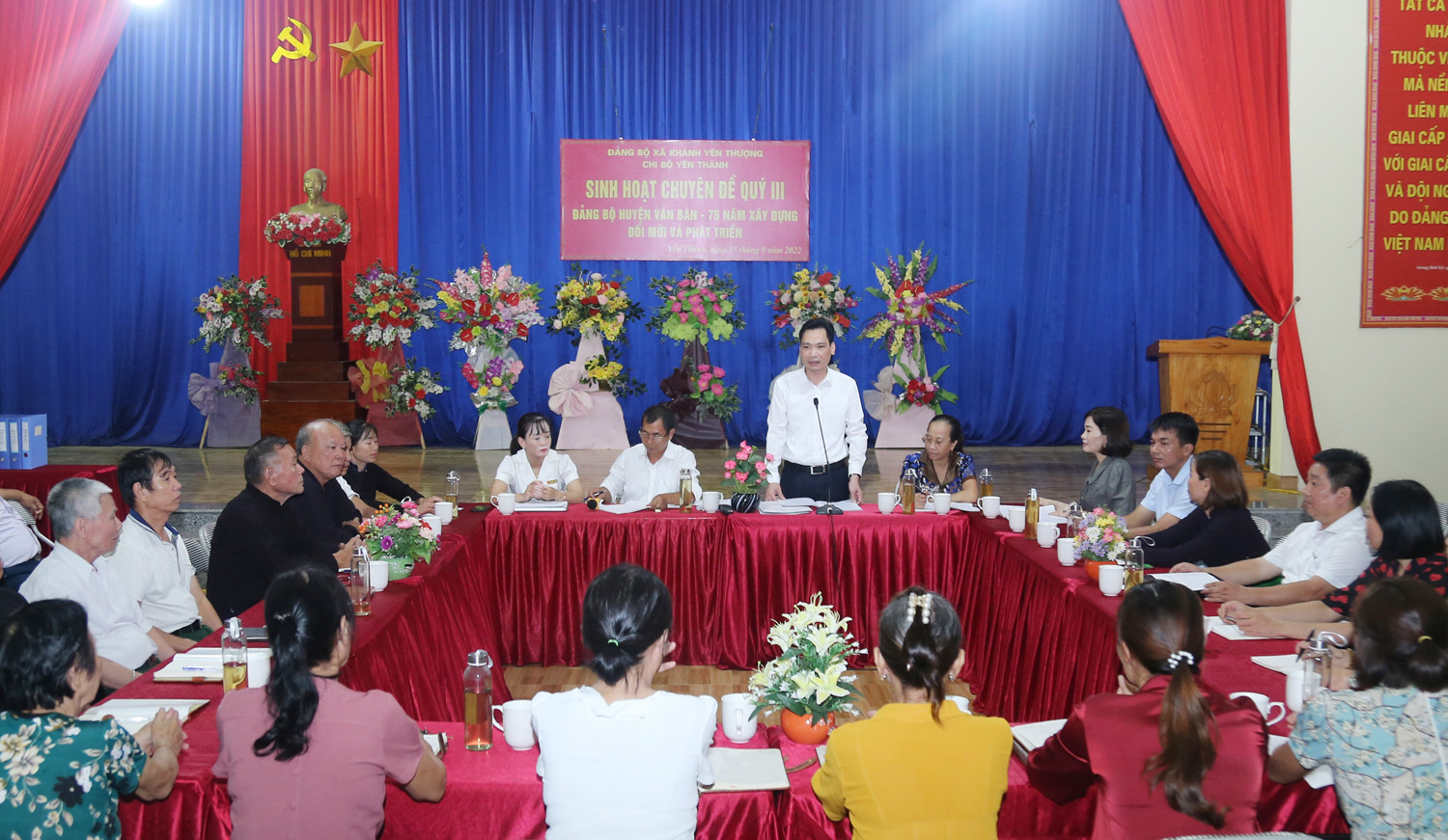 Ðảng bộ huyện Văn Bàn: 75 năm xây dựng và trưởng thành ảnh 2