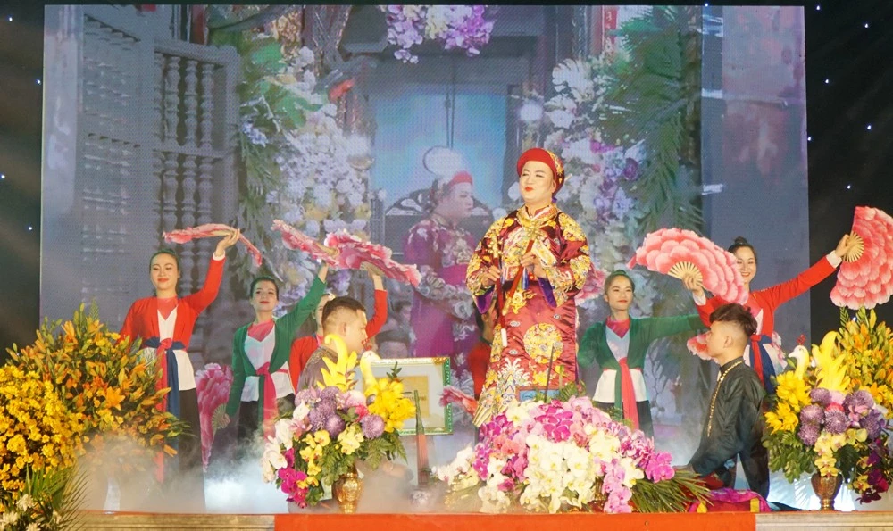 Bảo Yên: Công bố quyết định công nhận điểm du lịch đền Bảo Hà và di tích lịch sử văn hóa đền Làng Lúc ảnh 2