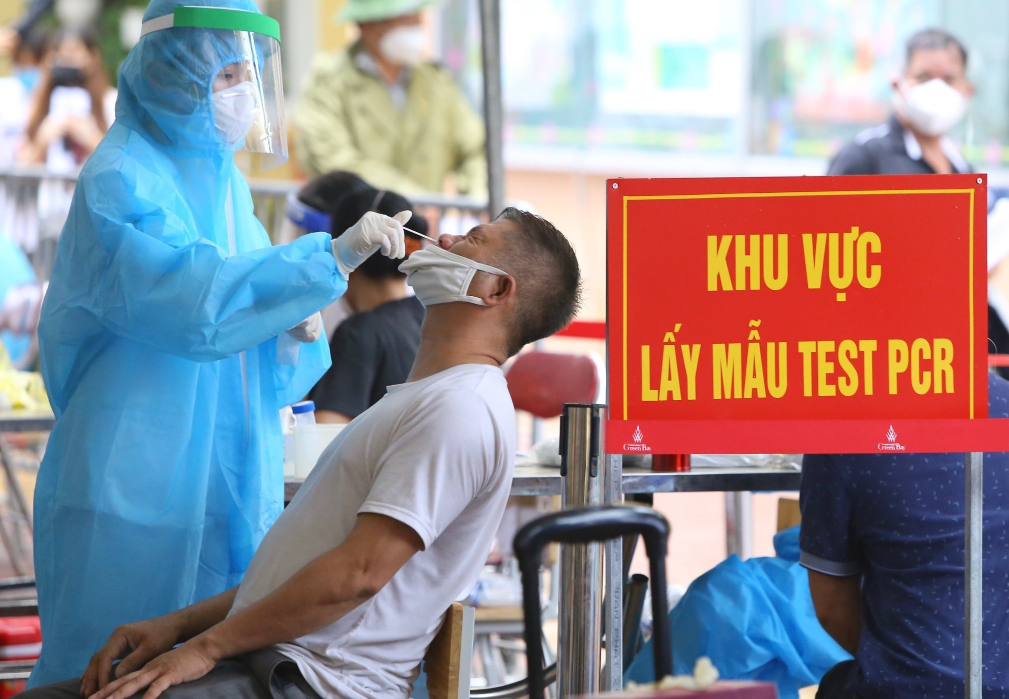 Bộ Y tế đề xuất vẫn giữ COVID-19 là bệnh truyền nhiễm nhóm A và Việt Nam chưa công bố hết dịch ảnh 1 Bộ Y tế đề xuất vẫn giữ COVID-19 là bệnh truyền nhiễm nhóm A và Việt Nam chưa công bố hết dịch ảnh 1