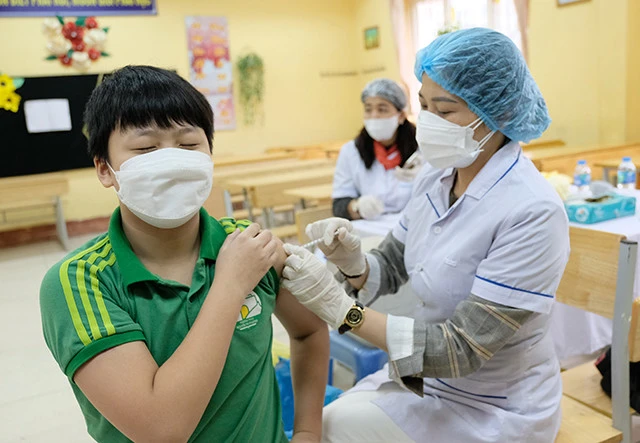 Bộ Y tế đề xuất vẫn giữ COVID-19 là bệnh truyền nhiễm nhóm A và Việt Nam chưa công bố hết dịch ảnh 2