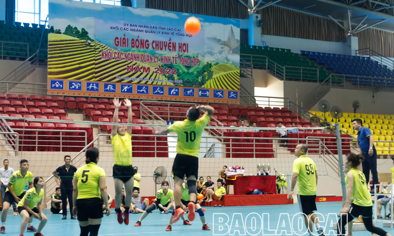 Kết thúc Giải bóng chuyền hơi Khối các ngành quản lý kinh tế tổng hợp tỉnh Lào Cai năm 2022 ảnh 1