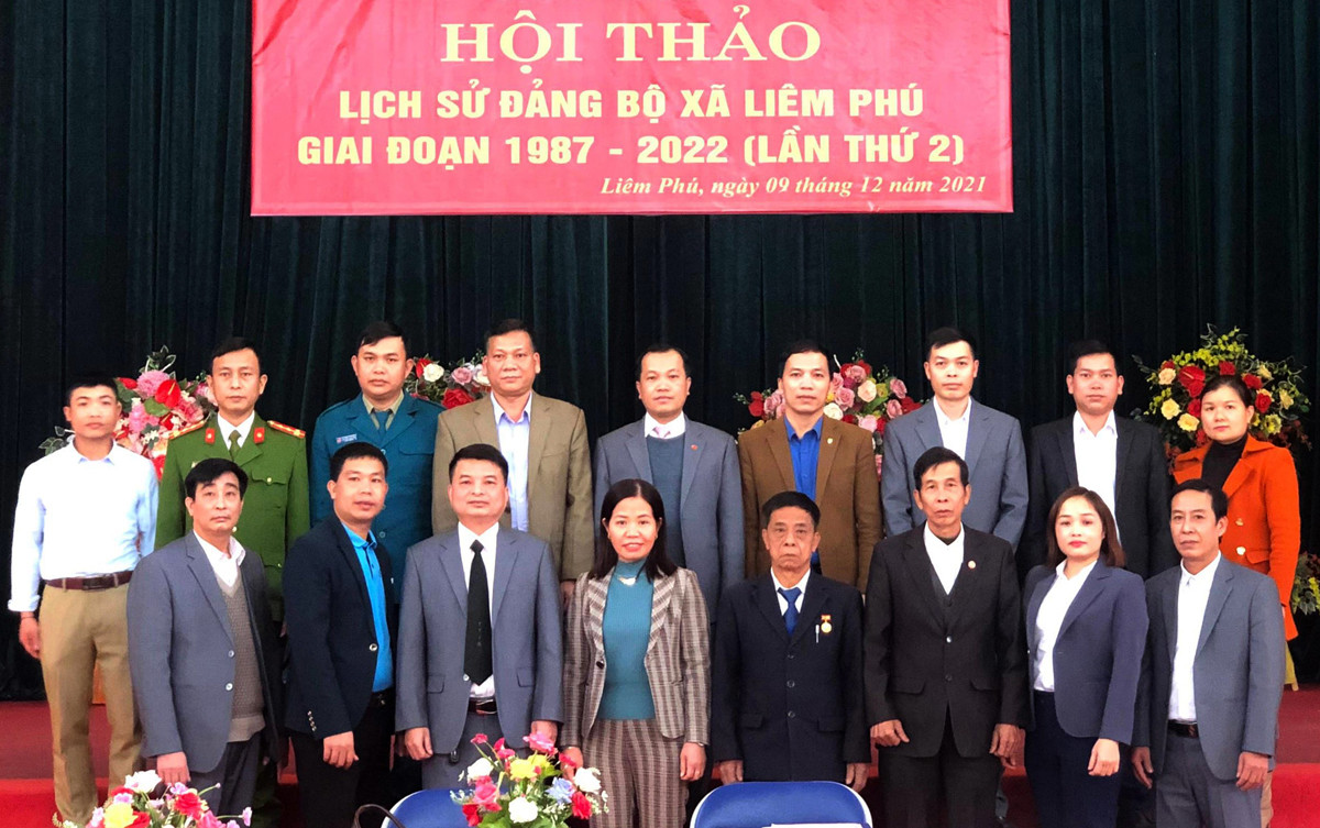 Đến nay, đã có 19 đảng bộ xã, thị trấn huyện Văn Bàn hoàn thành biên soạn lịch sử đảng bộ. Đến nay, đã có 19 đảng bộ xã, thị trấn huyện Văn Bàn hoàn thành biên soạn lịch sử đảng bộ.