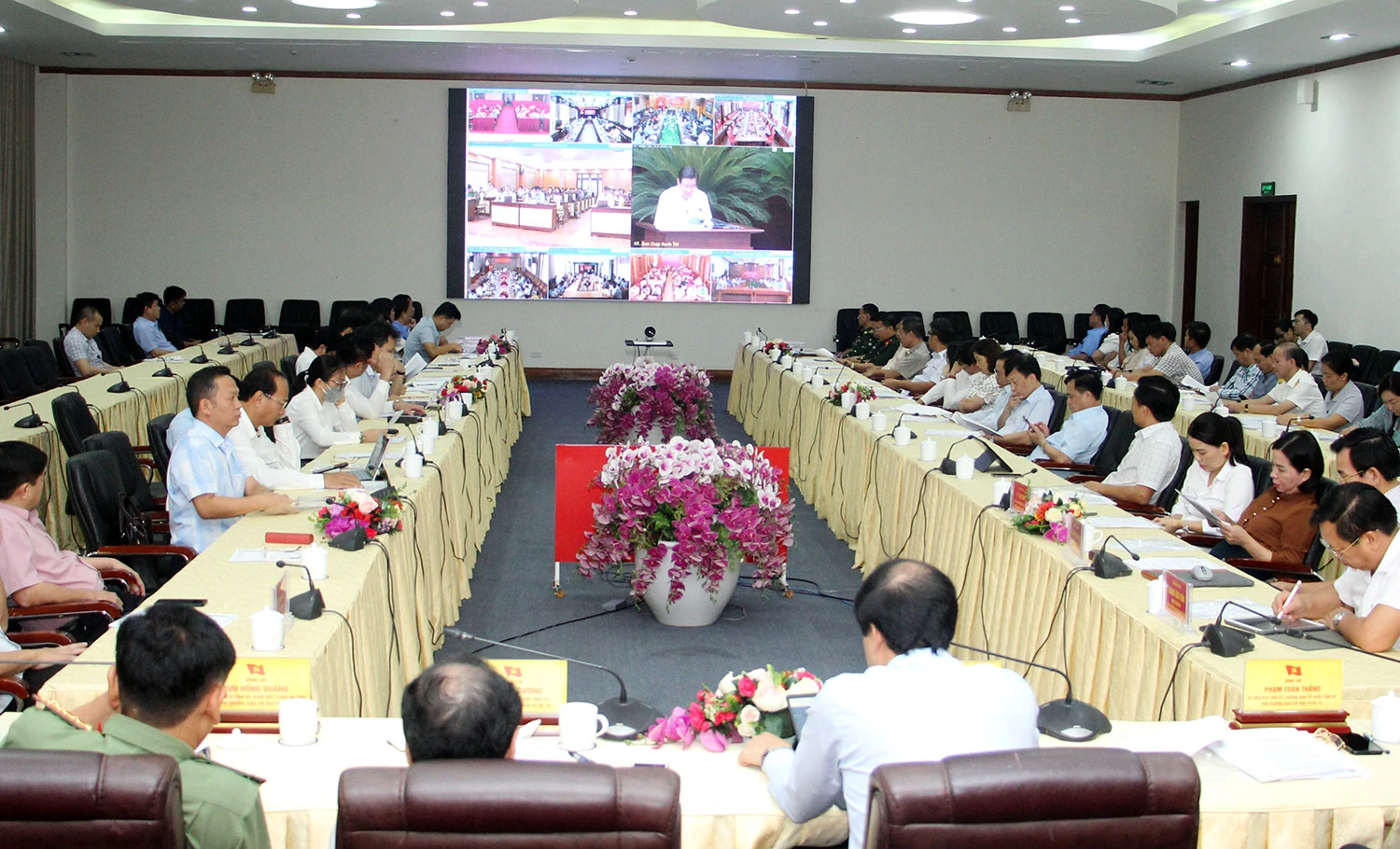 Quang cảnh hội nghị tại điểm cầu tỉnh Lào Cai.