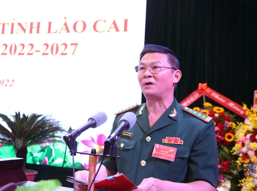 Ông Trịnh Quang Trung, Chủ nhiệm Chính trị Bộ Chỉ huy Bộ đội Biên phòng tỉnh tham luận tại Đại hội.