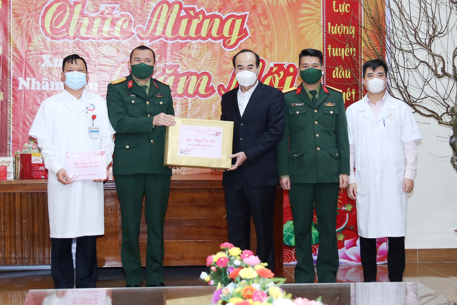 Phó Bí thư Thường trực Tỉnh ủy Vũ Xuân Cường thăm, chúc Tết tại Bảo Thắng ảnh 2