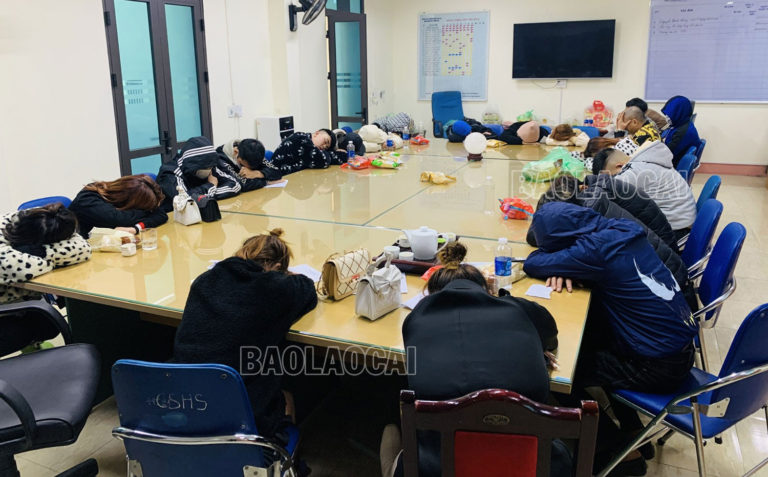 Bắt giữ nhóm đối tượng môi giới mại dâm ảnh 2 Bắt giữ nhóm đối tượng môi giới mại dâm ảnh 2