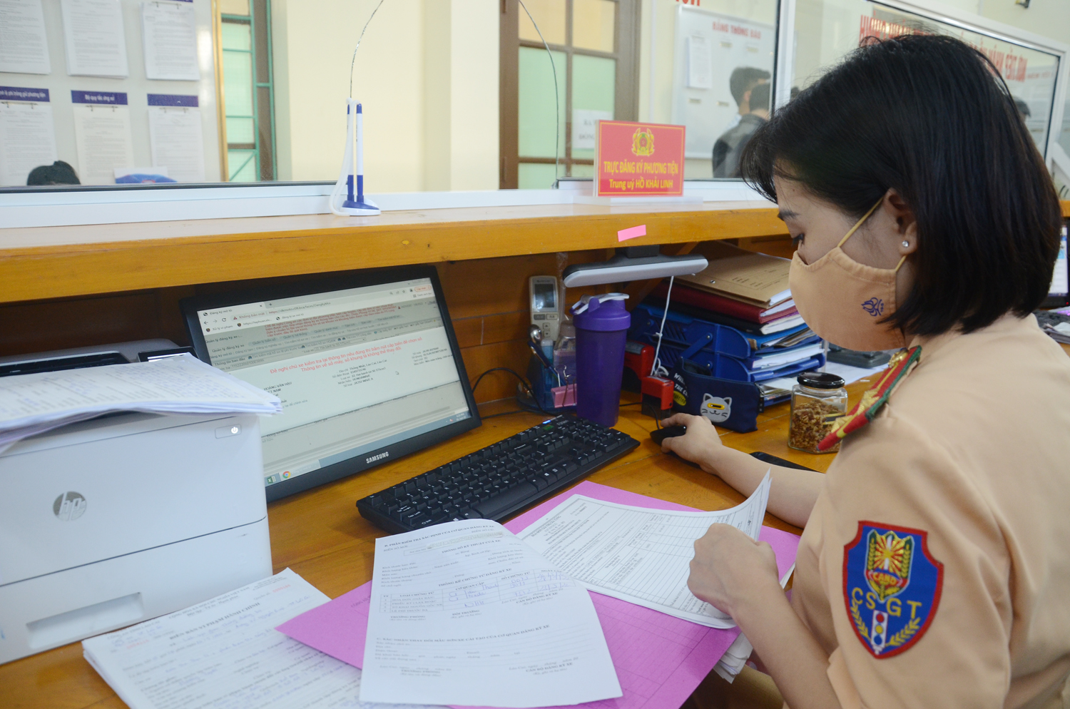 Công an thành phố Lào Cai triển khai phân cấp công tác đăng ký phương tiện giao thông ảnh 3