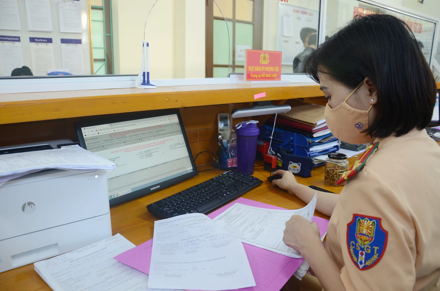 Công an thành phố Lào Cai triển khai phân cấp công tác đăng ký phương tiện giao thông ảnh 3