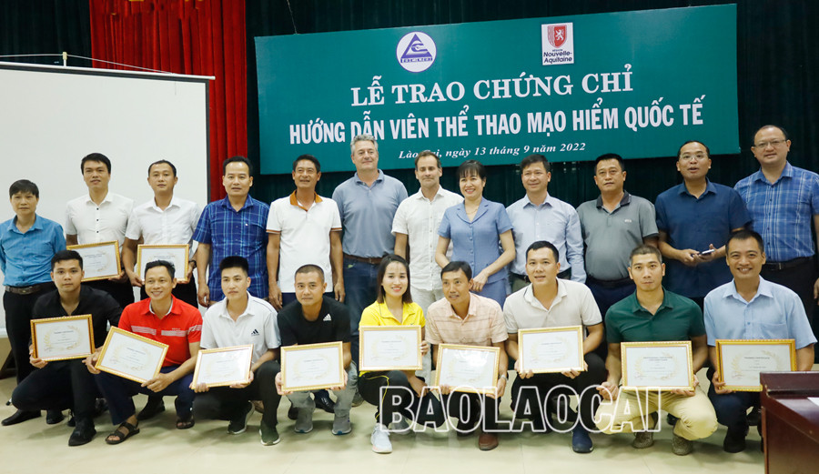 Trao chứng chỉ hướng dẫn viên thể thao mạo hiểm quốc tế ảnh 5 Trao chứng chỉ hướng dẫn viên thể thao mạo hiểm quốc tế ảnh 5