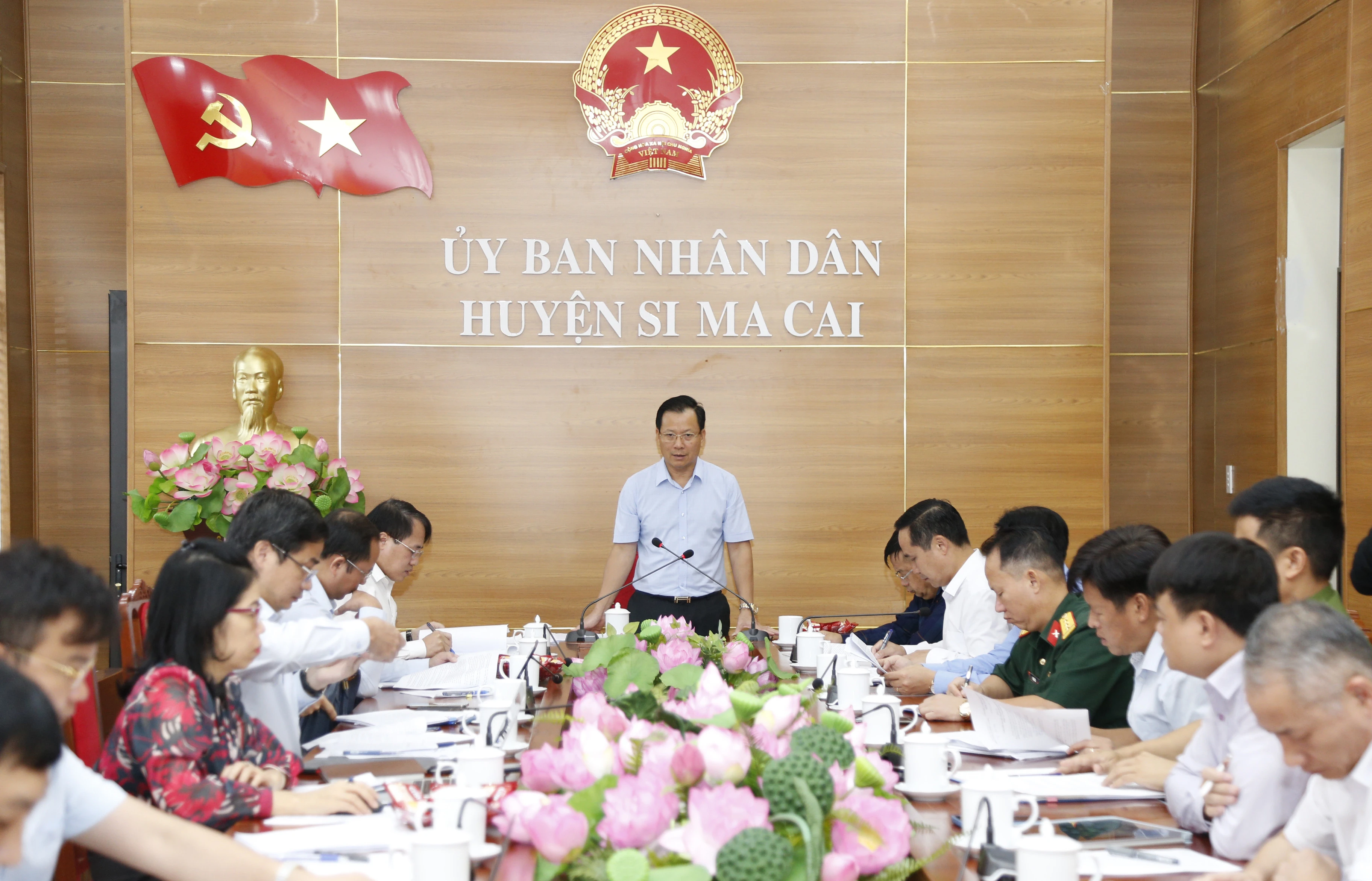 Phó Chủ tịch Thường trực UBND tỉnh Hoàng Quốc Khánh làm việc tại huyện Si Ma Cai ảnh 4 Phó Chủ tịch Thường trực UBND tỉnh Hoàng Quốc Khánh làm việc tại huyện Si Ma Cai ảnh 4