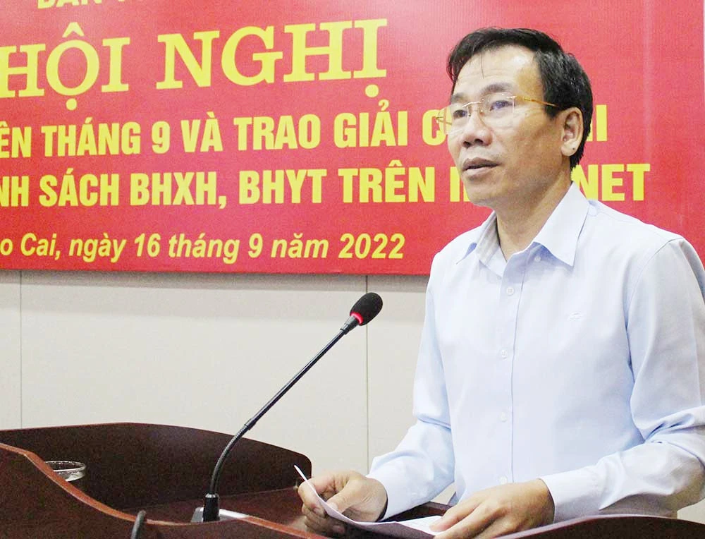 Đồng chí Dương Đức Huy, Trưởng Ban Tuyên giáo Tỉnh ủy định hướng tuyên truyền tại hội nghị. Đồng chí Dương Đức Huy, Trưởng Ban Tuyên giáo Tỉnh ủy định hướng tuyên truyền tại hội nghị.