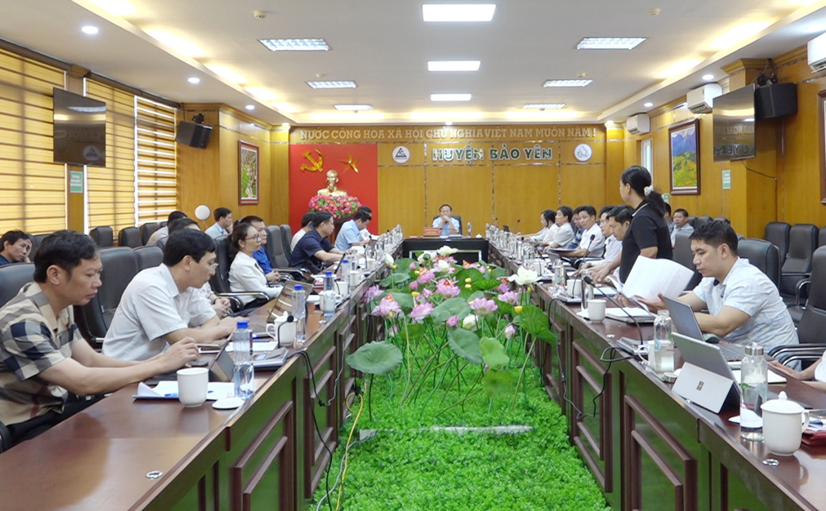 Quang cảnh buổi làm việc.