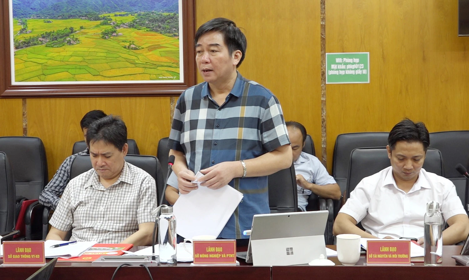 Đại diện Sở Nông nghiệp và Phát triển nông thôn phát biểu tại buổi làm việc. Đại diện Sở Nông nghiệp và Phát triển nông thôn phát biểu tại buổi làm việc.