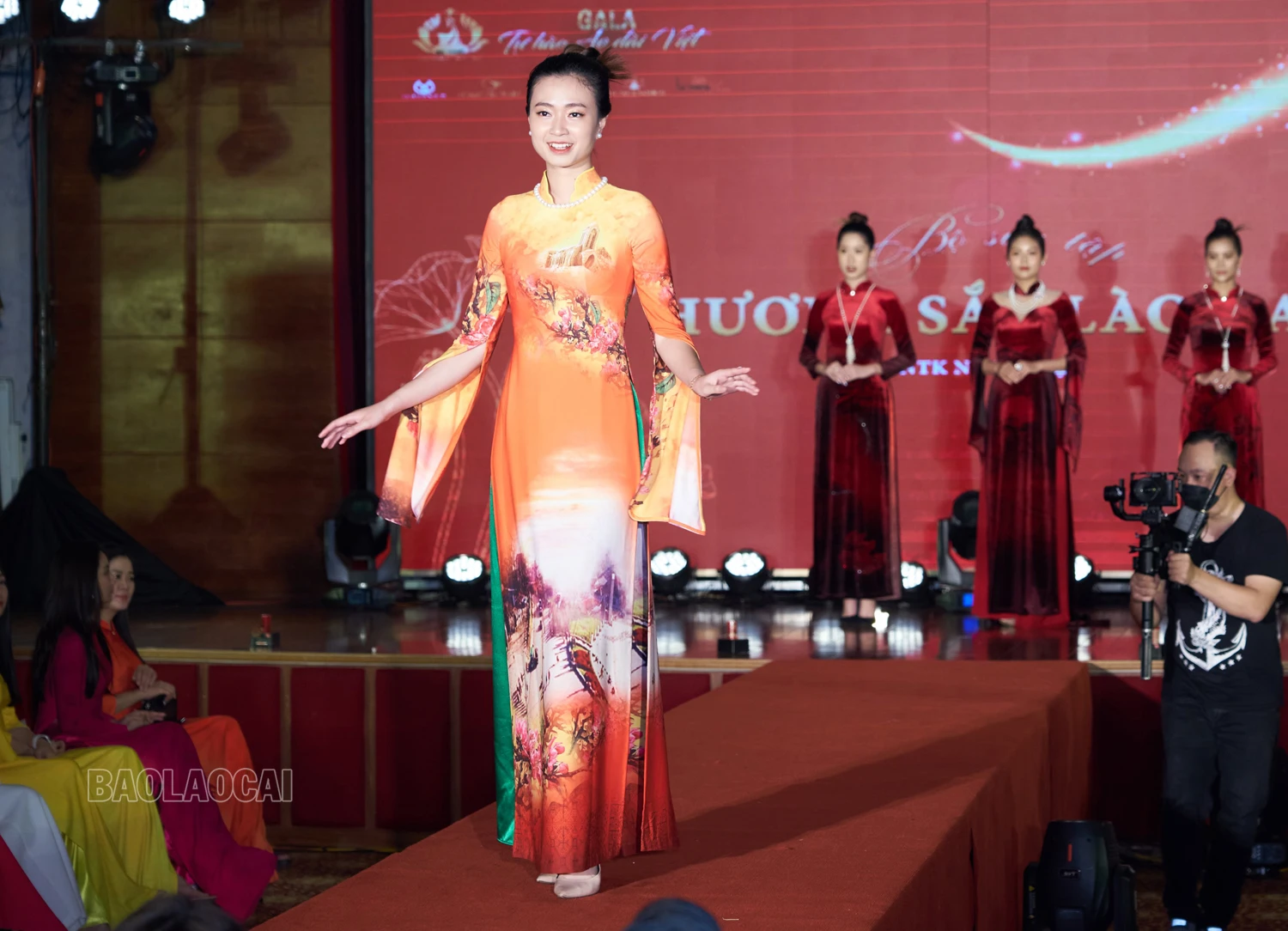 Quảng bá nét đẹp Lào Cai qua bộ sưu tập áo dài ảnh 4 Quảng bá nét đẹp Lào Cai qua bộ sưu tập áo dài ảnh 4