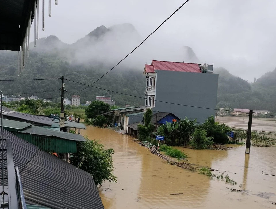 Mưa lũ gây thiệt hại tại nhiều địa phương trong tỉnh ảnh 9