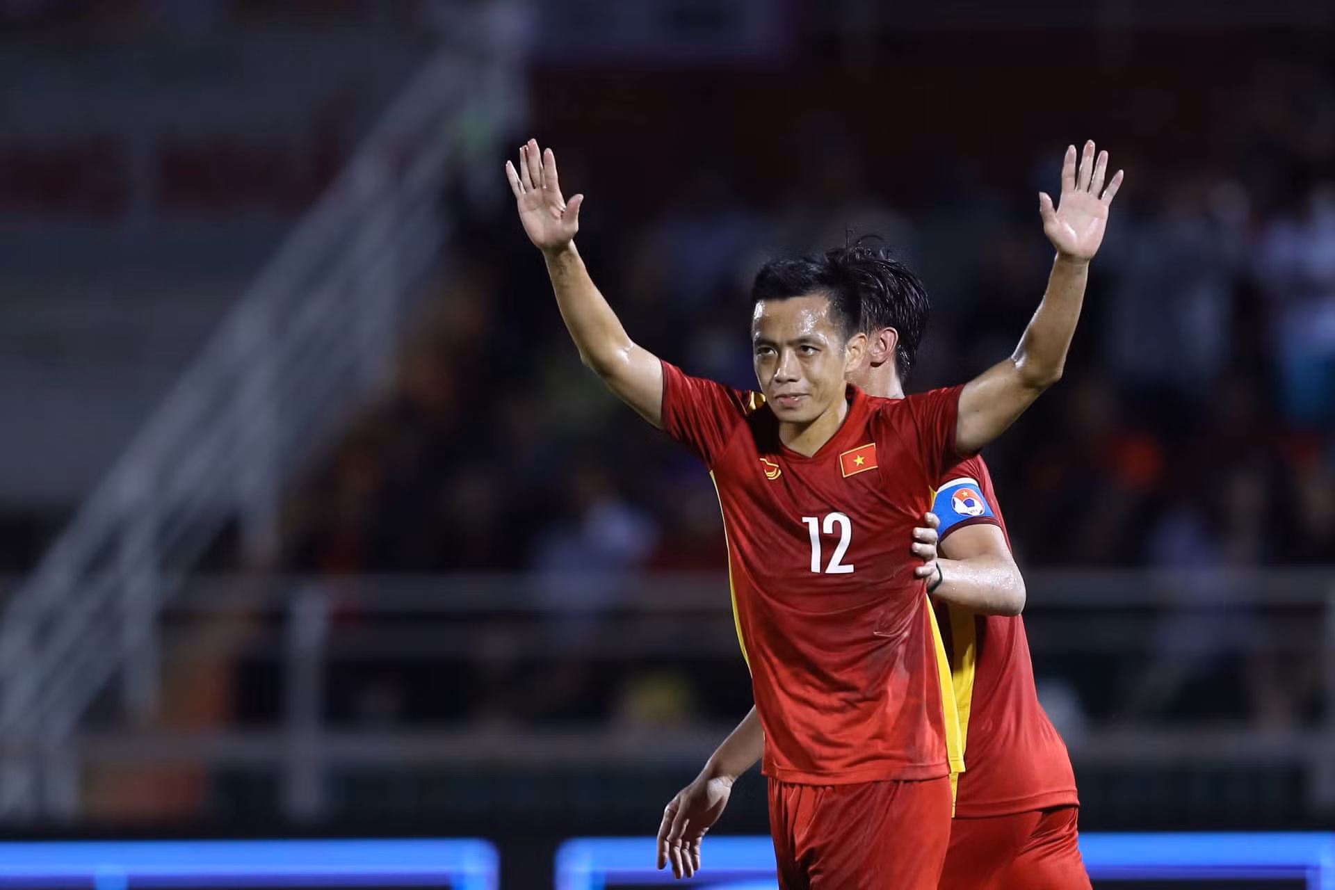 Văn Quyết tiếp tục ghi bàn thắng.