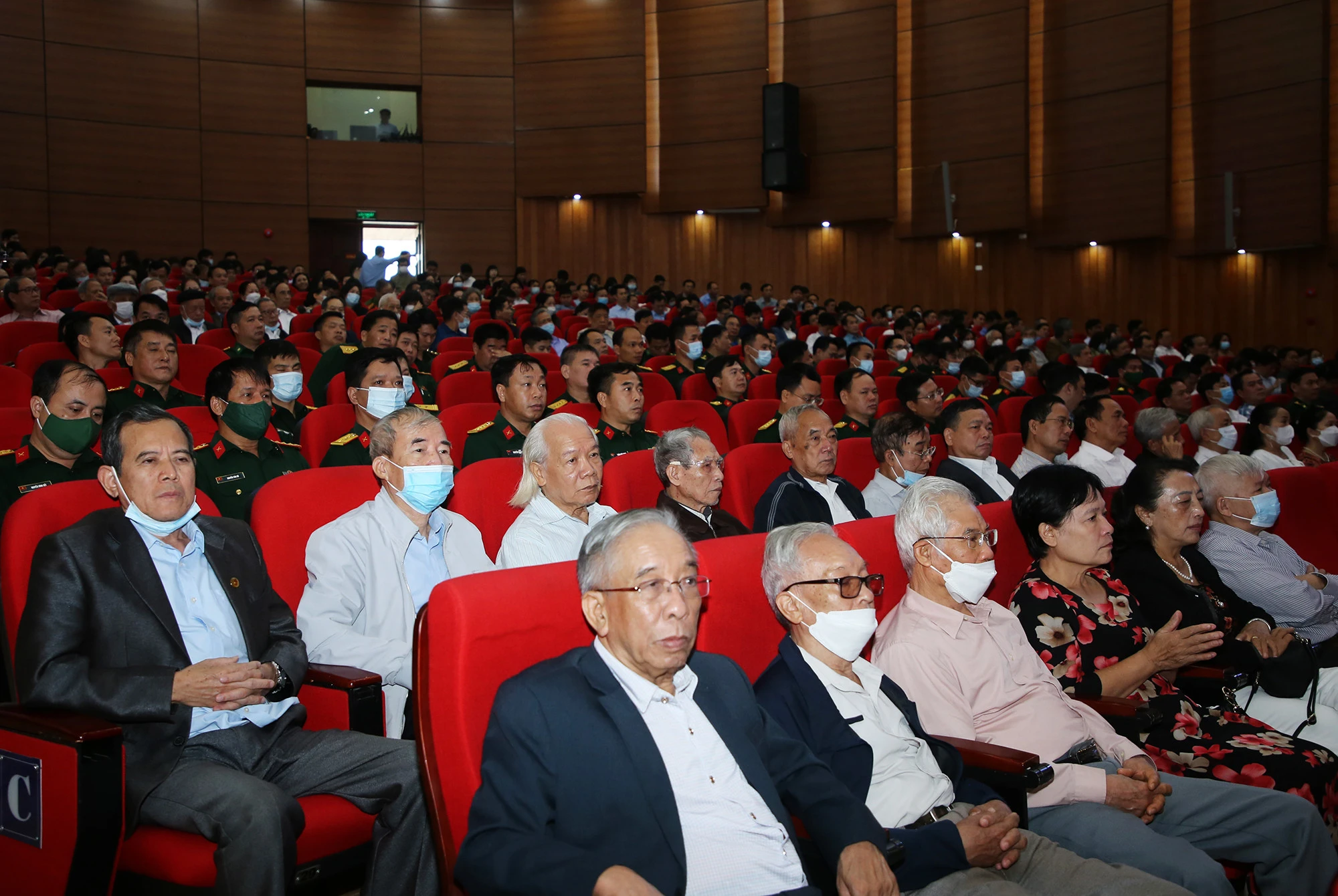 Hơn 21.700 cán bộ, đảng viên tham gia hội nghị bồi dưỡng, cập nhật kiến thức ảnh 4 Hơn 21.700 cán bộ, đảng viên tham gia hội nghị bồi dưỡng, cập nhật kiến thức ảnh 4